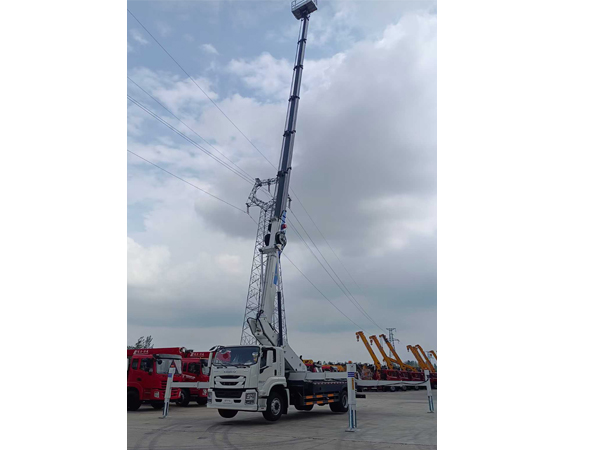 ISUZU GIGA Giga 45 Meter New Aerial Work Bucket Boom Lift Platform Bridge Inspection Truck