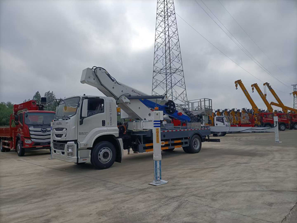 ISUZU GIGA Giga 45 Meter New Aerial Work Bucket Boom Lift Platform Bridge Inspection Truck